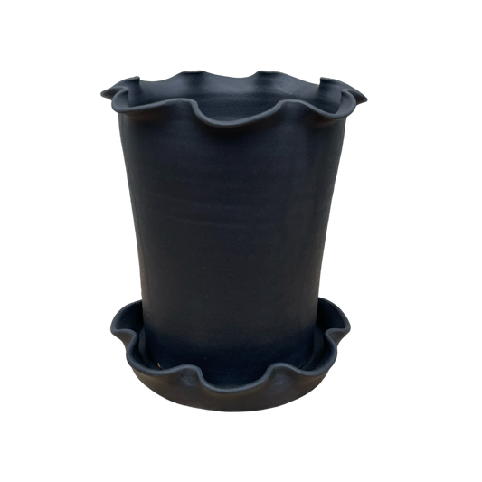 Frilly Pot - Matte Black